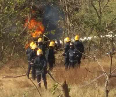 Helicopter crashes in Aarey Colony, leaves one dead and three injured