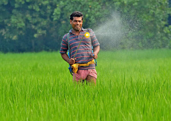 Govt should bring policy to reduce fertiliser use: Farmer leaders