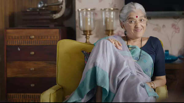 Ratna-Pathak-Shah-in-Happy-Family