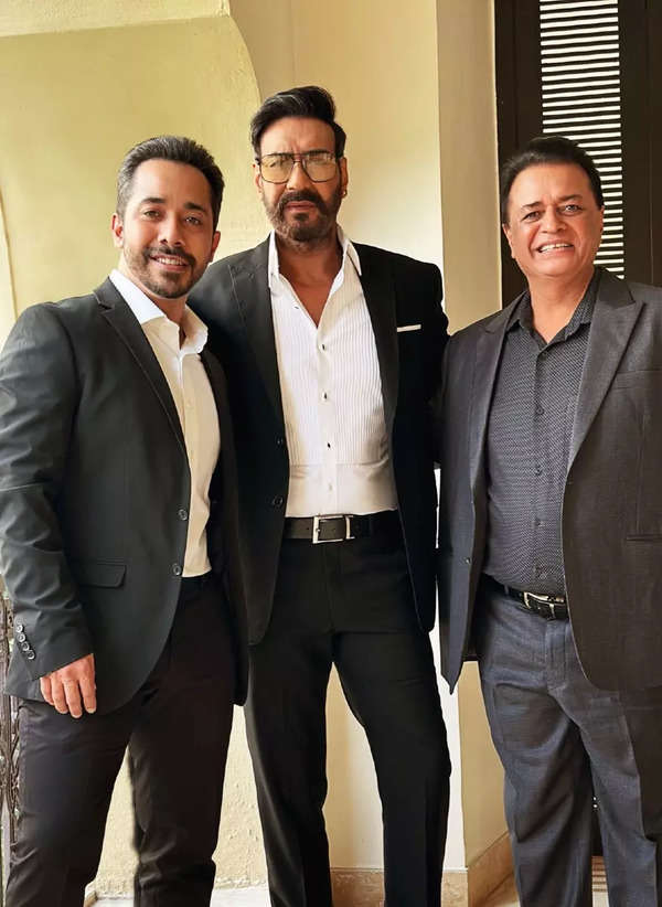 Ajay Devgn To Star In 'Vash' Remake: Vikas Bahl Will Direct- Exclusive ...