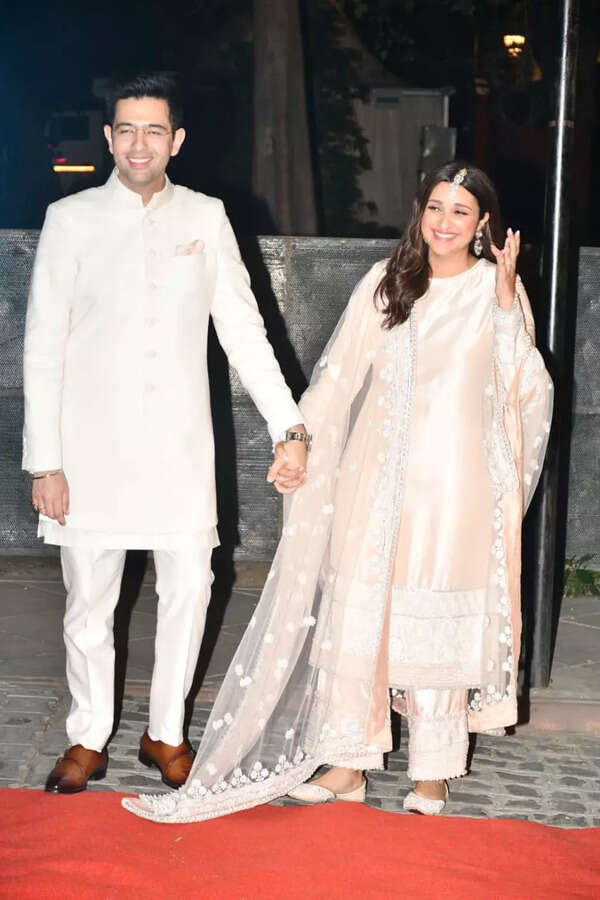 Parineeti Chopra and Raghav Chadha look perfect as a couple in their dreamy  white outfits post engagement | Hindi Movie News - Times of India