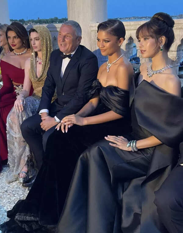 Priyanka Chopra Anne Hathway Zendaya And Blackpinks Lisa Stun At The Bulgari Event In Venice 