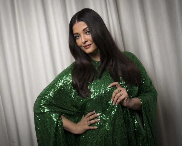 Bollywood star Aishwarya Rai returns to cinema with 'Jazbaa' - Stabroek News