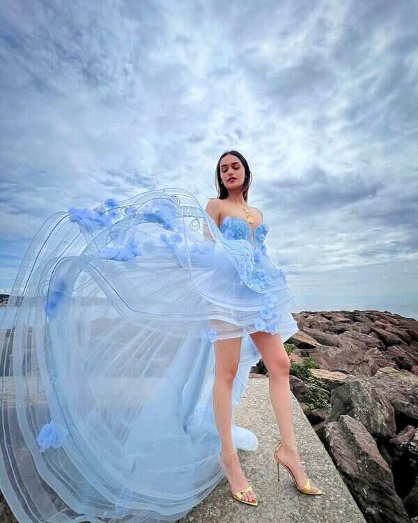 Manushi Chhillar channels her inner Disney princess with her new look in sky  blue dress at Cannes 2023