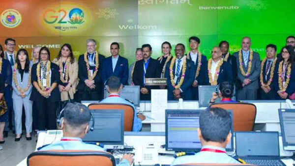 G20 delegates visit BMC headquarters | Mumbai News - Times of India