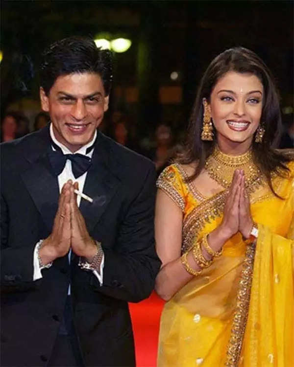 Old photos of Shah Rukh Khan and Aishwarya Rai from Cannes go viral; fans calls them 'simple-yet-classy'