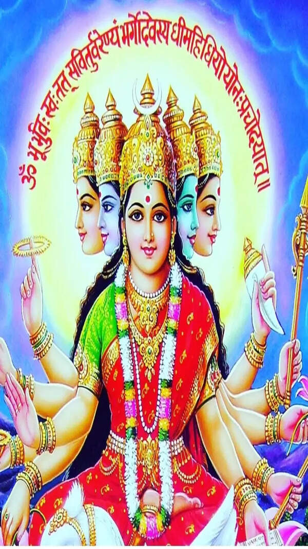 Diwali Laxmi Mata Aarti: Om Jai Laxmi Mata aarti lyrics for Diwali puja ...