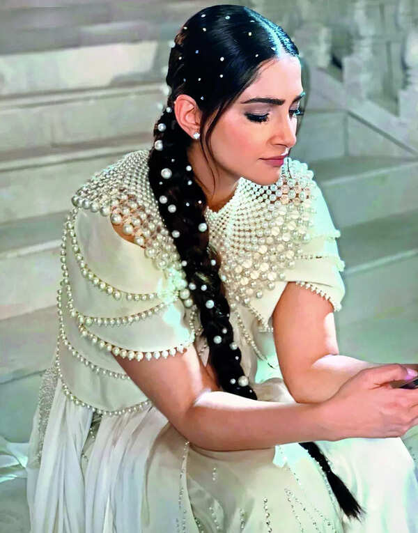 pearl_Sonam Kapoor