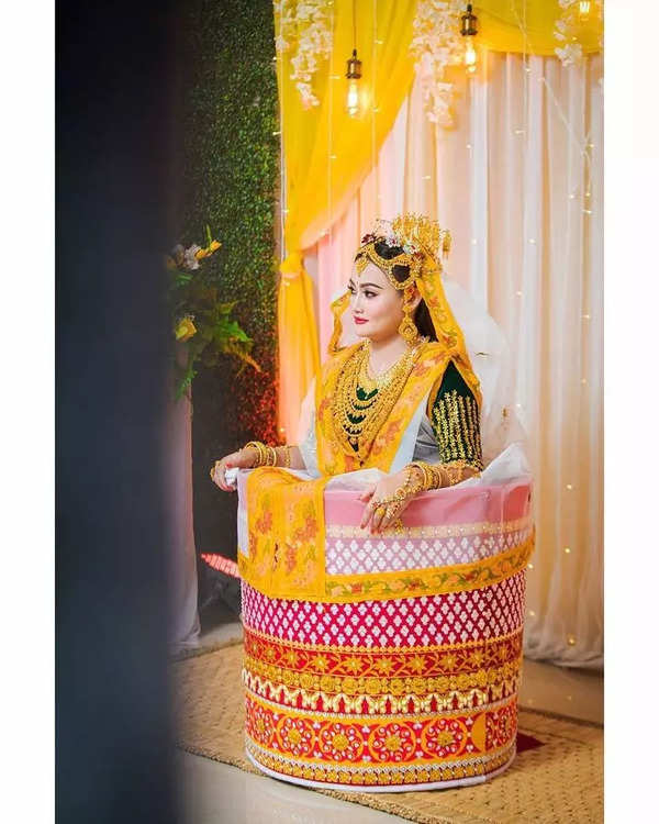 Buy Manipuri Dress full set (Raniphee & mayeknaibi) at Amazon.in