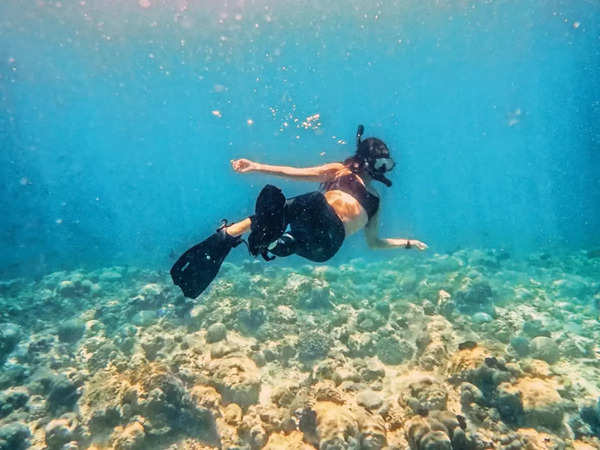 Sonakshi goes underwater