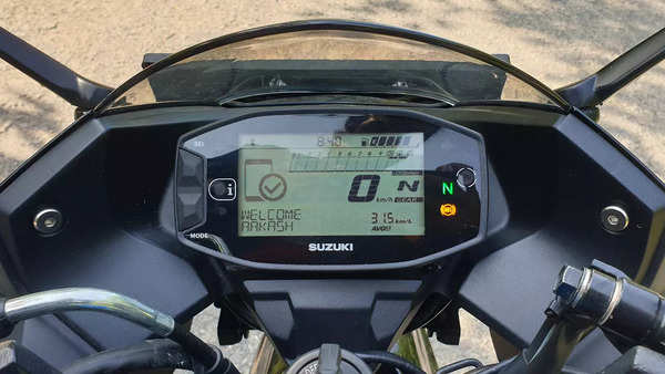 Suzuki Gixxer Sf 250: 2023 Suzuki Gixxer Sf 250 Review: Testing The New  Connected Features - Times Of India