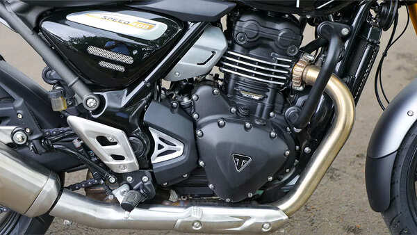Triumph Speed 400 engine