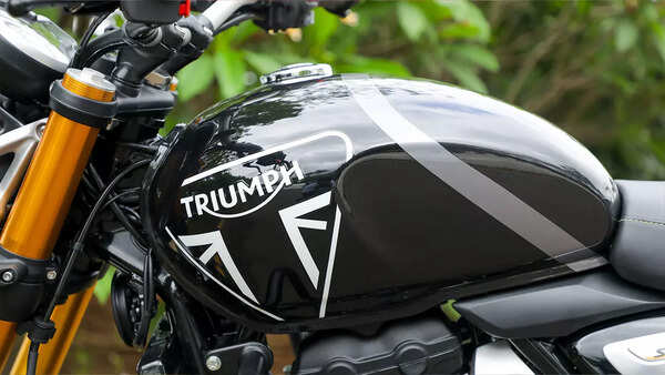 Triumph Speed 400 fuel tank