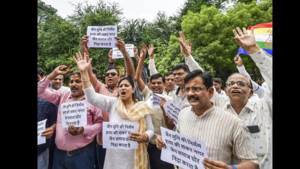 Members of the Jain community protest at Jantar Mantar in New Delhi.  (PTI photo)