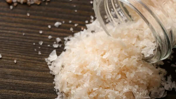 Simple tips to store salt and sugar during monsoons - Times of India