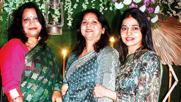 (L-R) Rachna, Vibha and Nishi