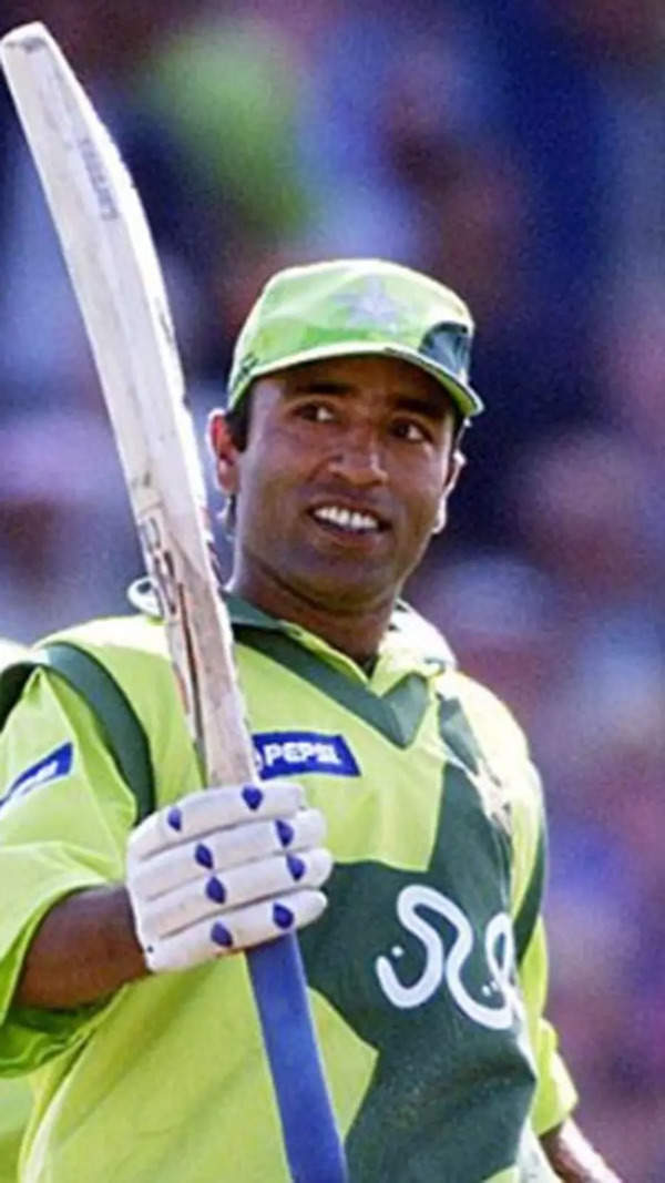 Saeed Anwar Pictures