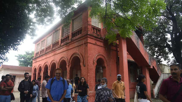 Parsi Anjuman Bagh