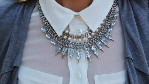 Best Necklaces for Different Necklines  Different necklines, Park lane  jewelry, Collar style necklace