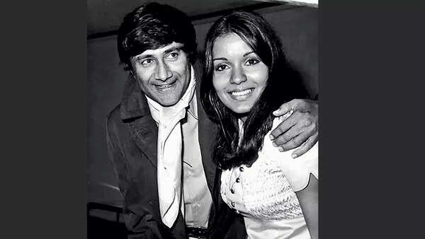 Zeenat Aman and Dev Anand