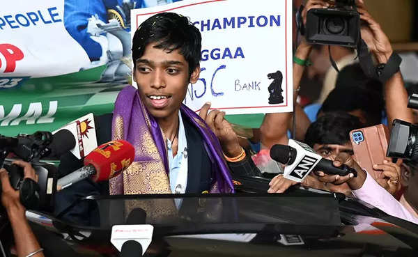 R Praggnanandhaa: 'He's far from invincible.' Buoyed by Baku success, chess  champ R Praggnanandhaa ready to challenge 'mentally & physically strong Magnus  Carlsen - The Economic Times