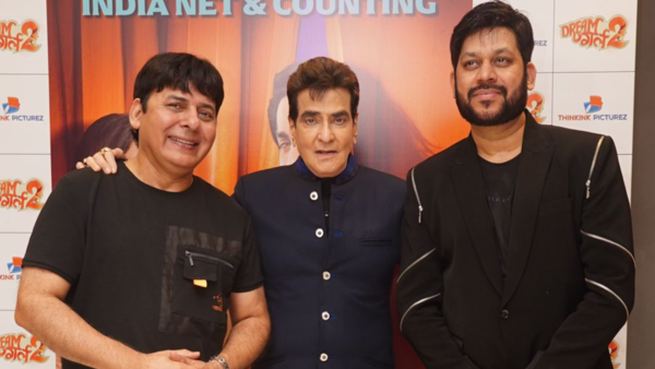 Raaj Shaandilyaa with Jeetendra