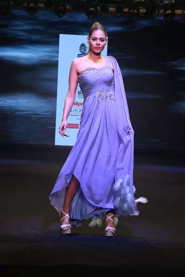 Damini fashion