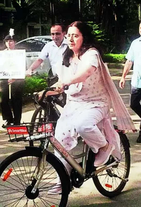PU ‘car-free’ day no walk in park, chaos reigns on roads