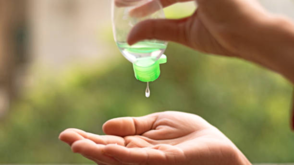 Mistakes that can cause poisoning due to hand sanitizer, kids to be extra careful