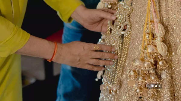 Parineeti Chopra's modern bridal look in ivory Manish Malhotra