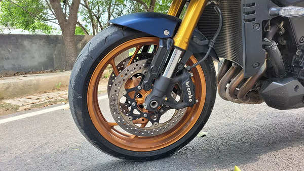 Suzuki Katana front wheel