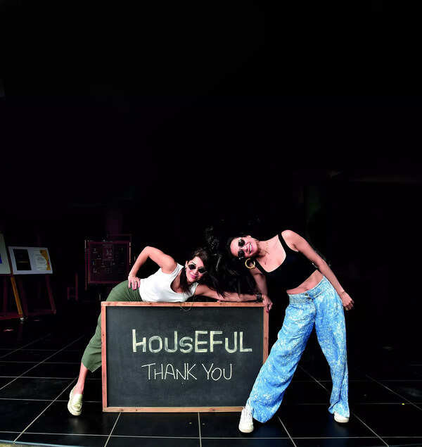 Koel Puri and Ira Dubey