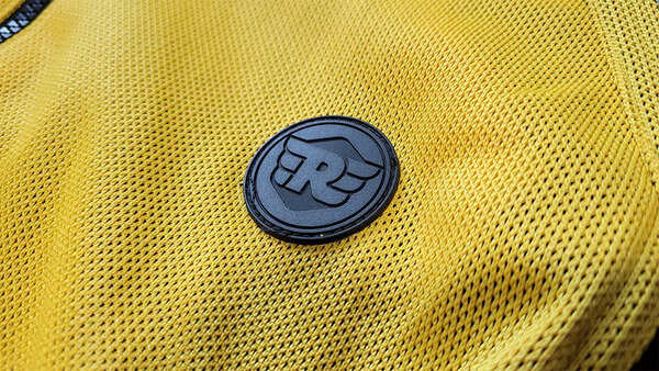 Royal Enfield Streetwind Eco RE badge