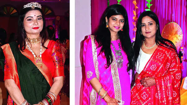 (L) Bhawana (R) Kriti Singh and Shilpi