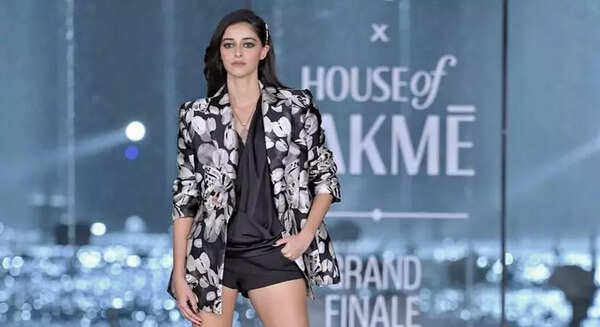 A spectacular end to Lakme Fashion Week x FDCI