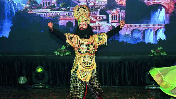 Shivendra Singh as Raavan