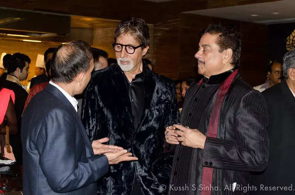 Shatrughan Sinha, Amitabh Bachchan