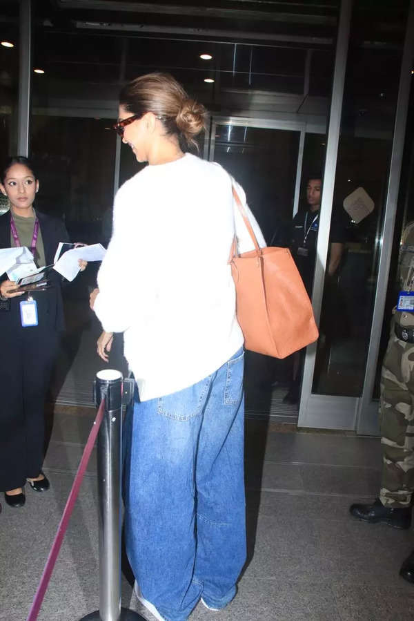 Pics: Deepika Padukone noticed together with her mom Ujjala Padukone, on the airport | Hindi Film Information