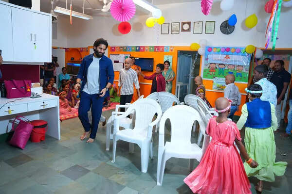 naga chaitanya playing musical chairs