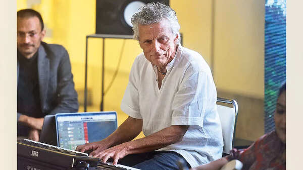 Lead composer and pianist Frank Bilsen