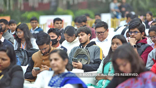 Students at Prasoon's session