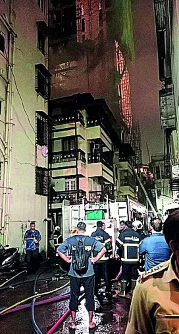 Fire in Girgaum bldg, 1 elderly resident dead