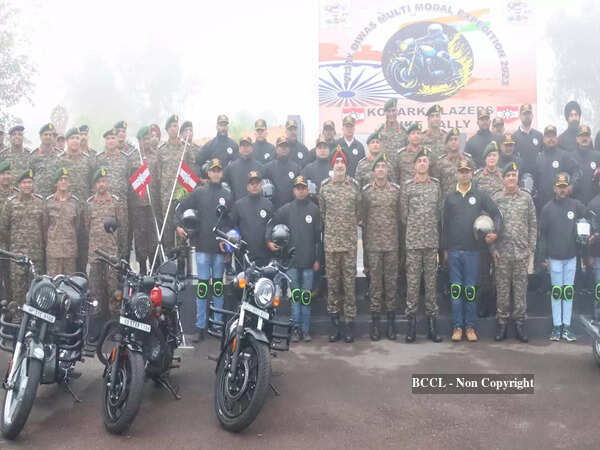 RMY Desert Corps motorcycle expedition to commemorate 52 years of India ...