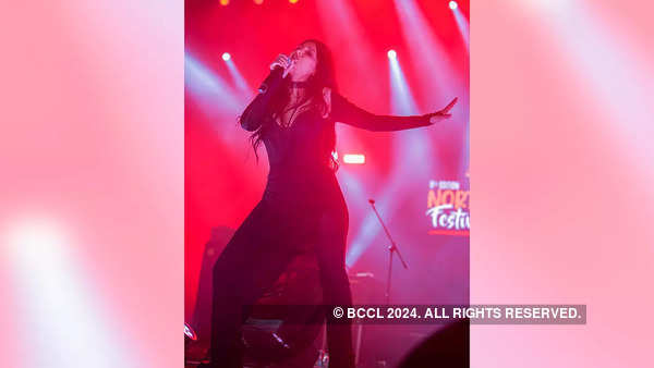 From Connection Junkie to Monster Machine, Shruti performed all her songs at the festival