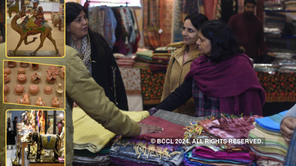 From beautiful crafts to handwoven textiles, craftspeople and vendors mesmerised Delhiites