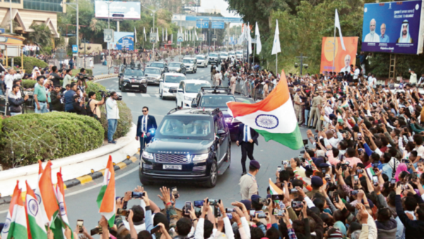 Vibrant Gujarat Global Summit 2024: PM Narendra Modi, UAE President’s roadshow draws cheers | Ahmedabad News – Times of India