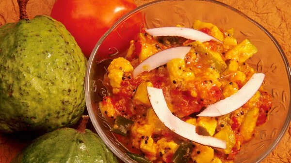 Ripe Guava Chutney Recipe (Amrood Ki Chutney)