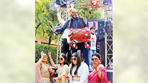 In modern weddings, ghodis have been replaced by vintage cars and bands by mobile DJs (picture for representational purposes only (credit: @bookmybaraatbyvarun)