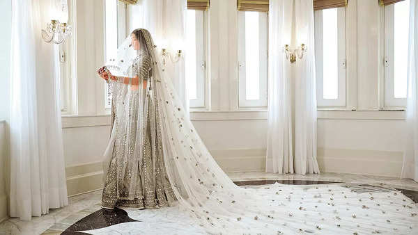 Train veils for perfect wedding pictures Times of India