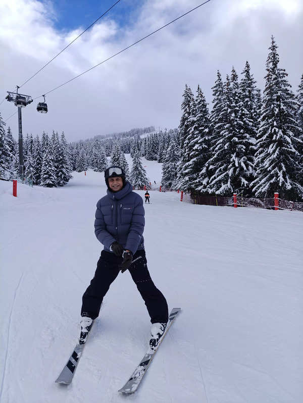 Hemant Mediratta skiing in Courchevel1.